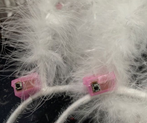 網(wǎng)紅抖音發(fā)光兔耳朵輕觸開(kāi)關(guān)的應(yīng)用