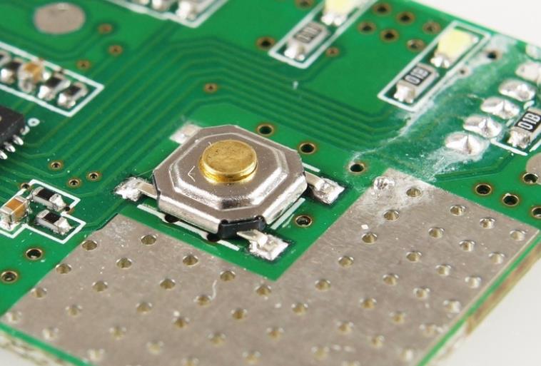 焊接輕觸按鍵開(kāi)關(guān).jpg 焊接輕觸按鍵開(kāi)關(guān).jpg