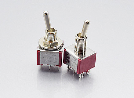 鈕子開關(guān) 鈕子開關(guān)